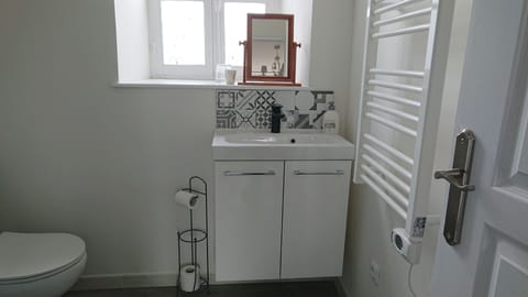 Bedroom 3 1er étage. Salle de douche 