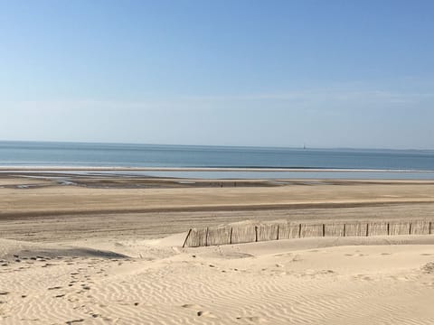 Beach nearby, sun loungers