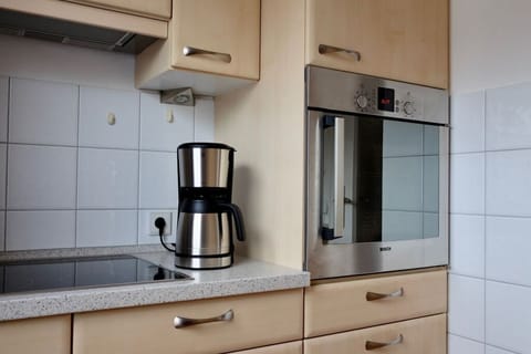 Oven, stovetop, dishwasher, coffee/tea maker