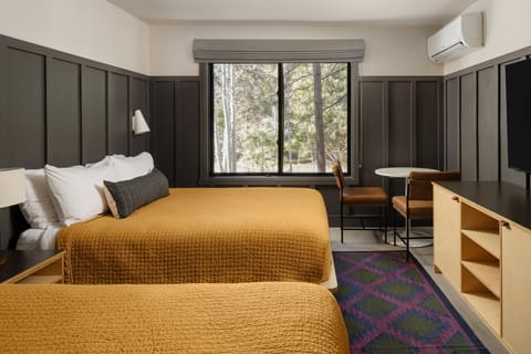 Unit with comfortable beds