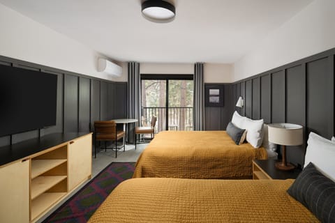 Unit with comfortable beds