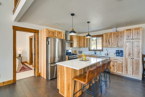 Kitchen | Cooking Basics Supplied | 1st Floor