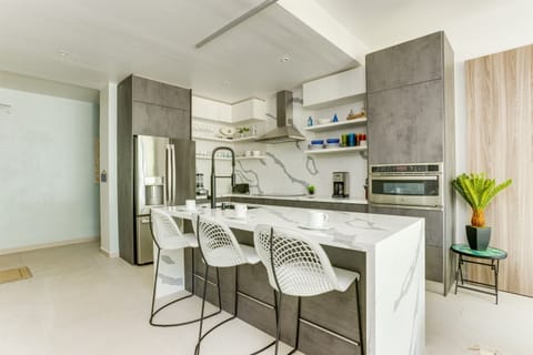 Kitchen with Seating