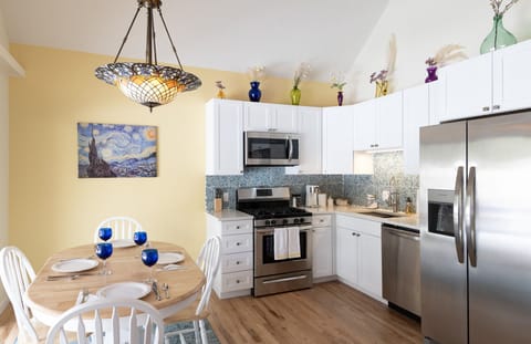 Fully equipped kitchen