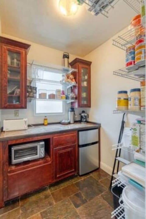 Butler's pantry off kitchen