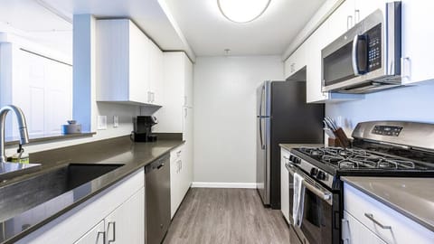Landing at Marina Village Apartments - 2 Bedrooms in Downtown Sparks Wohnung in Sparks