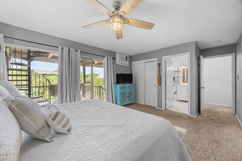 Downstairs primary bedroom has attached full bathroom.