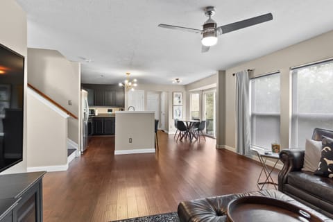 Living Room/Dining Room