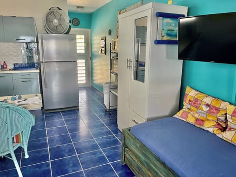 1 bedroom, in-room safe, iron/ironing board, free WiFi