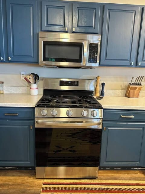 49307244 7db4 4b35 9518 b08b12866236