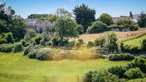 Wake up to the peaceful park surroundings of Normandy.