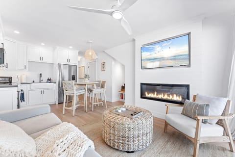 Both units are equipped with flat-screen Smart TV's with streaming capabilities.