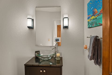 Sink - 77 Wild Horse Mesa - Vivid Vacation Rentals Sedona - Sink - 77 Wild Horse Mesa - Vivid Vacation Rentals Sedona