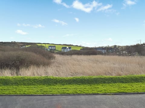 Surrounding area | Neptunes Nest, Broad Haven