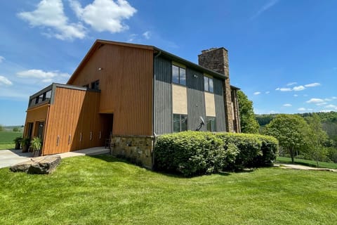 24e0e3e8-c1fb-4ba0-9af5-81fd5660f0b6