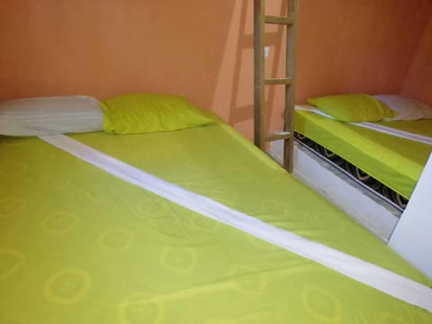 2 bedrooms, bed sheets