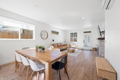 Dining Area | Dining Table & Kitchen Island | Seating for 10 | 1st Floor