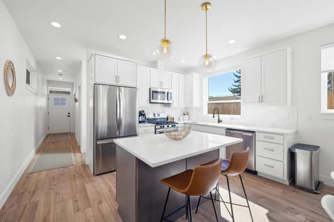 Kitchen | Fully Stocked | 1st Floor