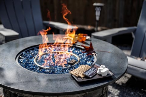 What's better than sitting 'round the fire at night? We even provide the smores!