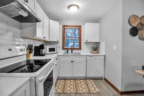 Kitchen with Quartz Countertops