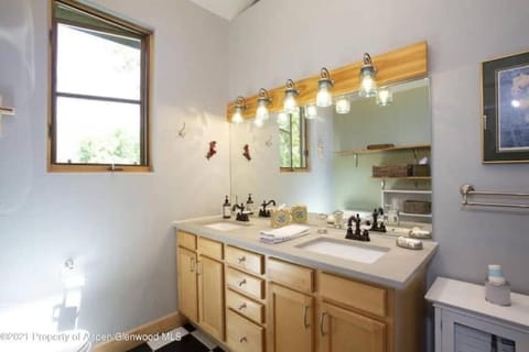 Primary suite bathroom.