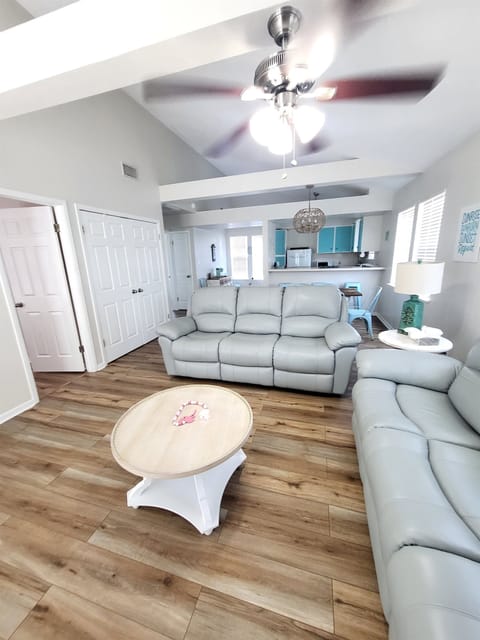 Cozy Barefeet Retreat