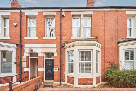 Kittiwake House, Whitley Bay - Host & Stay