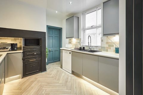 Kittiwake House, Whitley Bay - Host & Stay