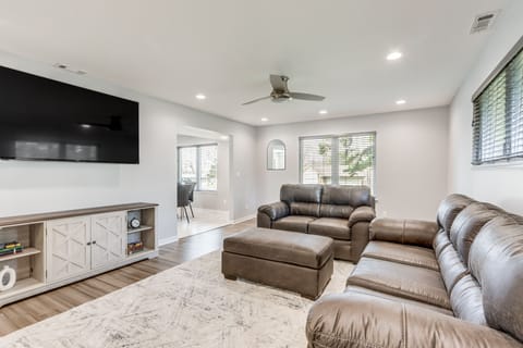 Rogers Vacation Rental | 4BR | 3.5BA | 2,740 Sq Ft | Stairs Required