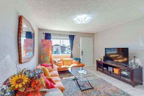 Killeen Vacation Rental | 2BR | 1BA | 805 Sq Ft | 7 Steps Required to Enter