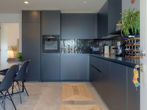 Cabinetry, Property, Countertop, Furniture, Plant, Interior Design, Home Appliance, Kitchen, Houseplant, Flooring
