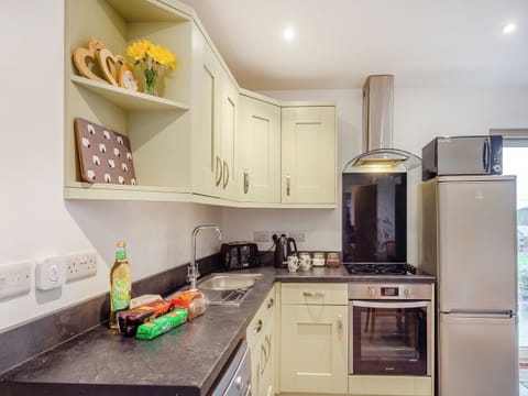 Open plan living space | Hedd Wen, Nebo nr Caernarfon