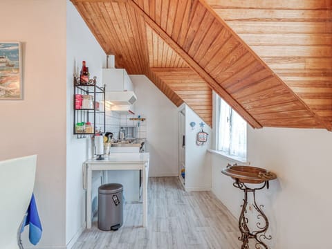 Building, Property, Furniture, Table, Cabinetry, Wood, House, Interior Design, Shelf, Flooring