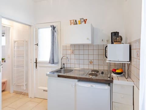 Plant, Water, Property, Furniture, Building, Table, Window, Azure, Chair, Interior Design