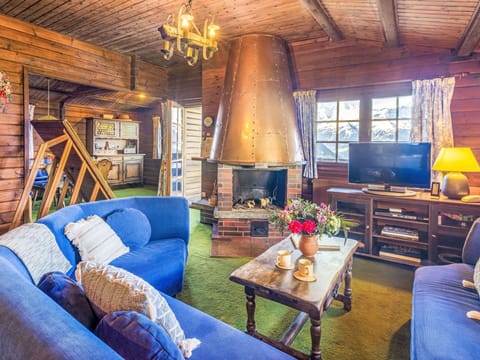 Wood, Home, Cottage, House, Log Cabin, Living Room, Hardwood, Couch, Design