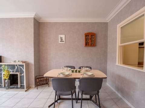 Furniture, Table, Property, Wood, Interior Design, Chair, Building, Flooring, Floor, Rectangle