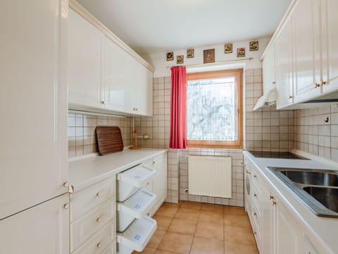 Cabinetry, Property, Furniture, Countertop, Sink, Wood, Drawer, Interior Design, Flooring, Floor