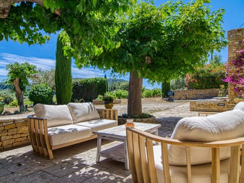 Furniture, Plant, Property, Sky, Azure, Outdoor Furniture, Interior Design, Shade, Tree, Leisure