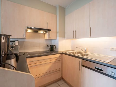 Cabinetry, Countertop, Property, Kitchen Appliance, Kitchen Stove, Home Appliance, Wood, Kitchen, Stove, Gas Stove