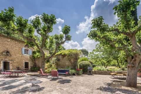 Dream holidays in the heart of Provence in Ménerbes