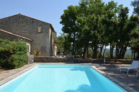 Dream property to rent in the heart of the Luberon
