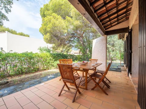 Furniture, Wood, Interior Design, Architecture, Shelving, Chair, Floor, Real Estate, Beam, Hardwood