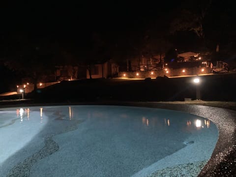 Water, Water Resources, Plant, Swimming Pool, Lighting, Building, Body Of Water, Tree, Leisure, Midnight