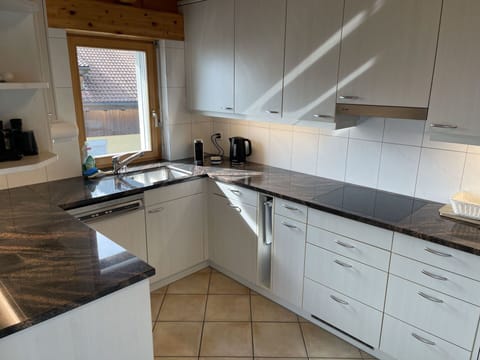 Cabinetry, Countertop, Tap, Kitchen Sink, Property, Sink, Furniture, Building, Kitchen Stove, Wood