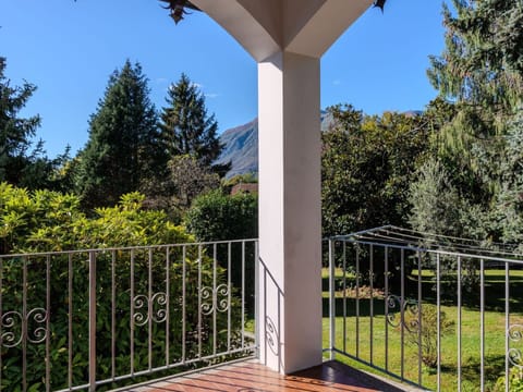 Sky, Plant, Property, Tree, Shade, Wood, Fence, Shrub, Real Estate, Grass