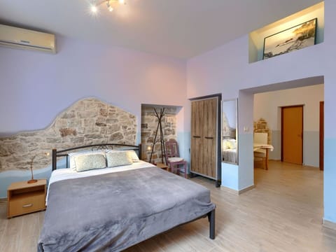 Furniture, Property, Cabinetry, Picture Frame, Window, Building, Comfort, Azure, Drawer, Wood