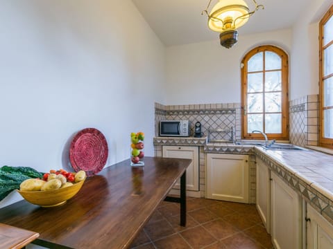 Furniture, Cabinetry, Table, Kitchen Sink, Food, Tableware, Window, Sink, Yellow, Tap