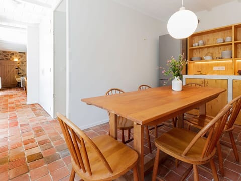 Table, Furniture, Property, Chair, Wood, Interior Design, Floor, Flooring, Wood Stain, Hardwood