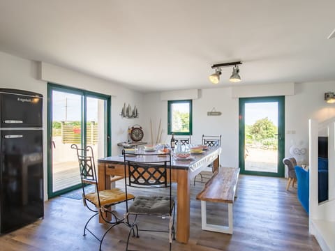 Picture Frame, Table, Wood, Chair, Door, Houseplant, Living Room, Window, Floor, Flooring