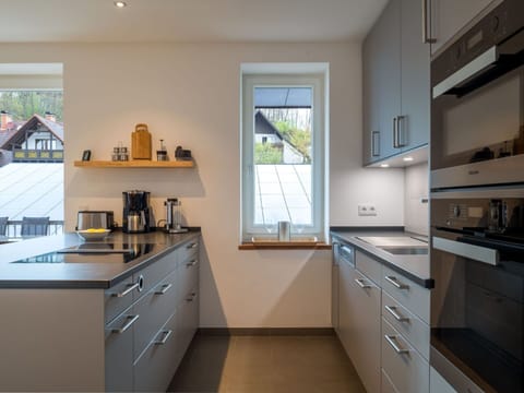 Cabinetry, Property, Furniture, Countertop, Window, Drawer, Interior Design, Architecture, Kitchen Sink, Kitchen